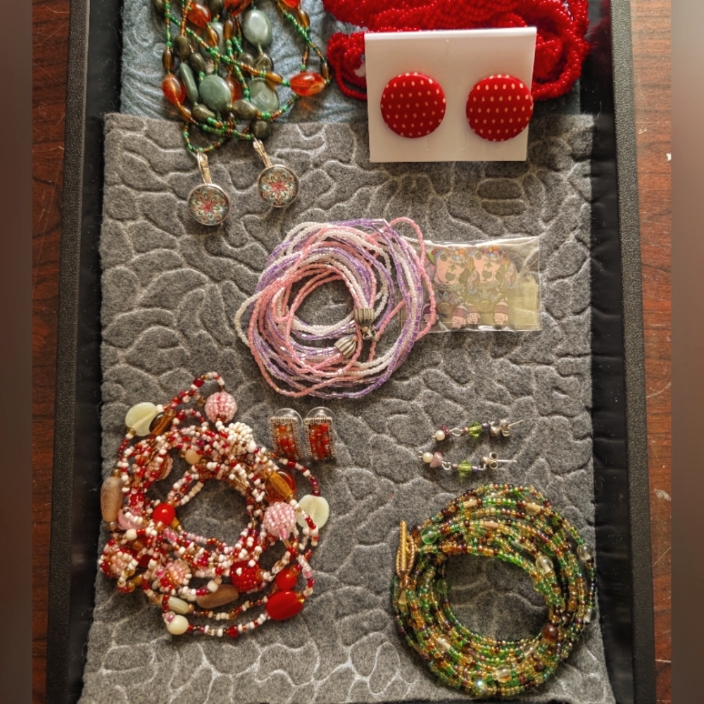 A485 🔥 5 For $35 🔥 Five Seed Bead Necklace & Earring Sets